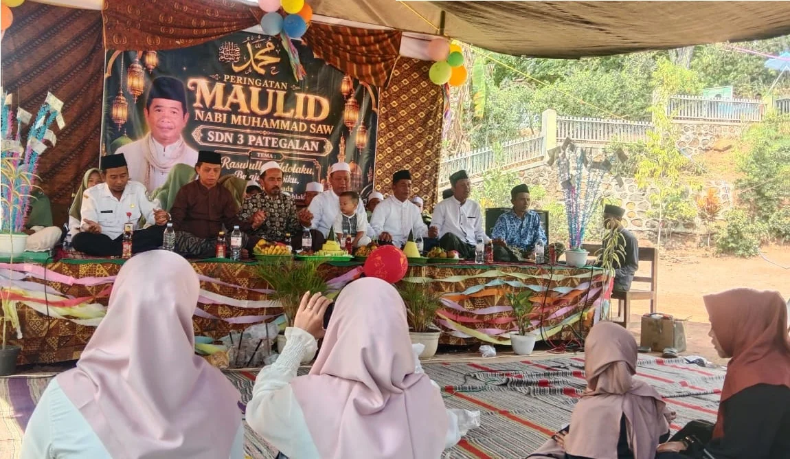 PELAKSANAAN MAULID NABI MUHAMMAD SAW